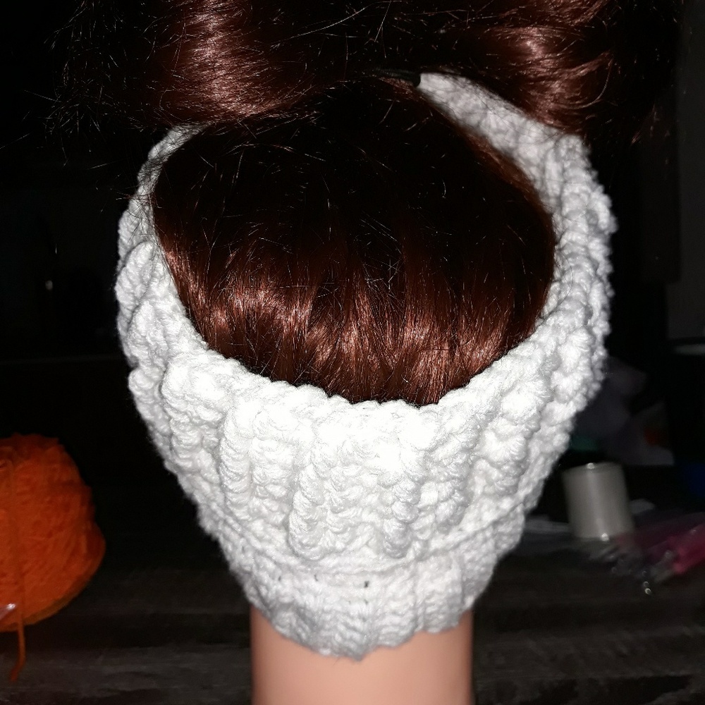 Crochet headband - Picture 5 of 5